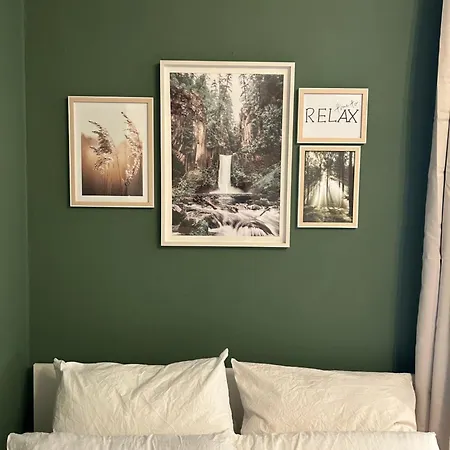 Stylisches Privatzimmer In Ruhiger Lage Проживание в семье *