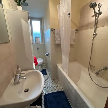 Stylisches Privatzimmer In Ruhiger Lage Проживание в семье Швейнфурт