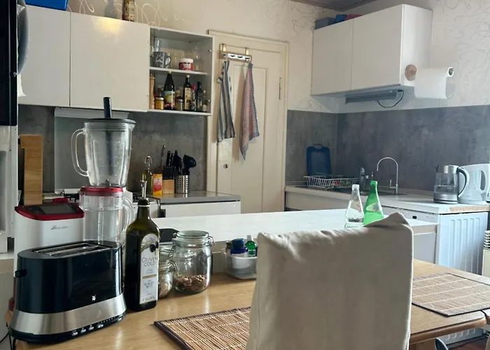 Stylisches Privatzimmer In Ruhiger Lage منزل للإقامة *